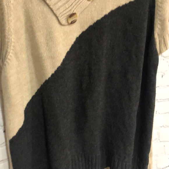 Avenue Design Sweater Collection Short Sleeve - Picture 8 of 8